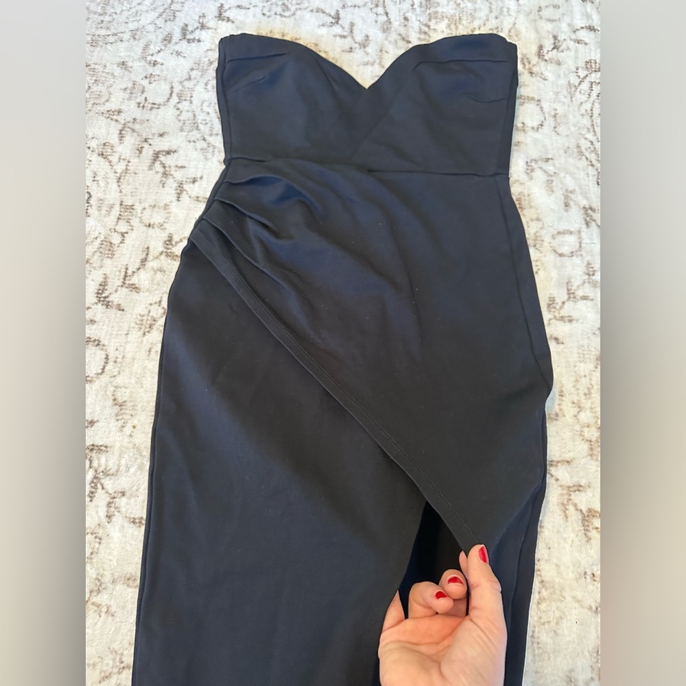 Brand - Fashion Nova.  Size - Small. Color - Black.